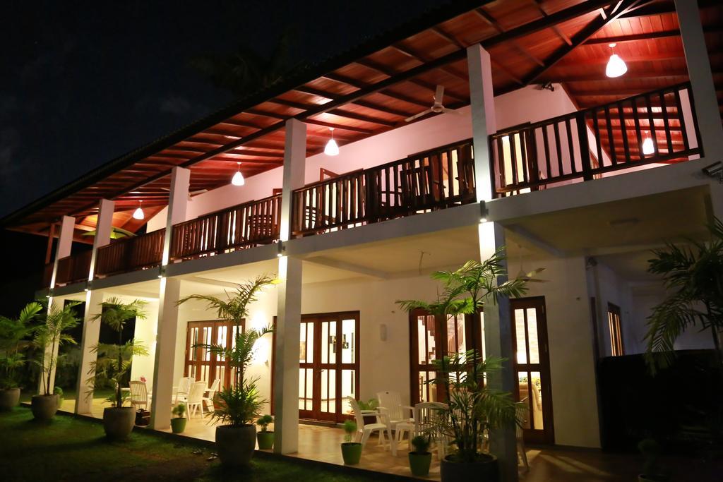 Hikka Resort 希克杜沃 外观 照片